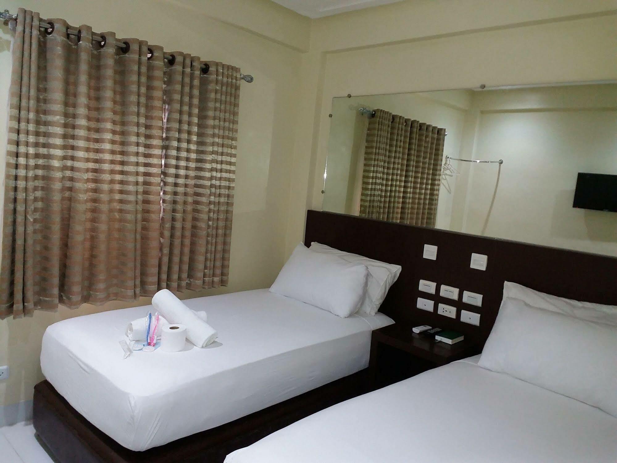 Boracay Midtown Hotel Balabag  エクステリア 写真